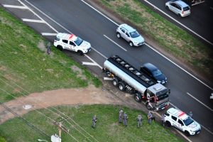 Conduzia caminhão roubado com agrotóxico, mas perdeu pra Rodoviária