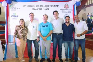 Leitinho participa da cerimônia de abertura dos JOMI