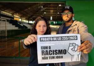 Ver.s querem lei Vini Jr. antirracismo