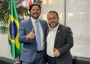 Leoncine vai a Alesp por política e verbas