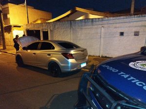 Um Chevrolet Onix roubado em Americana acabou sendo recuperado em Santa Bárbara d'Oeste horas depois em ação da Guarda Municipal. 