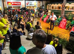  Piovezan participa da entrega da restauração do bonde