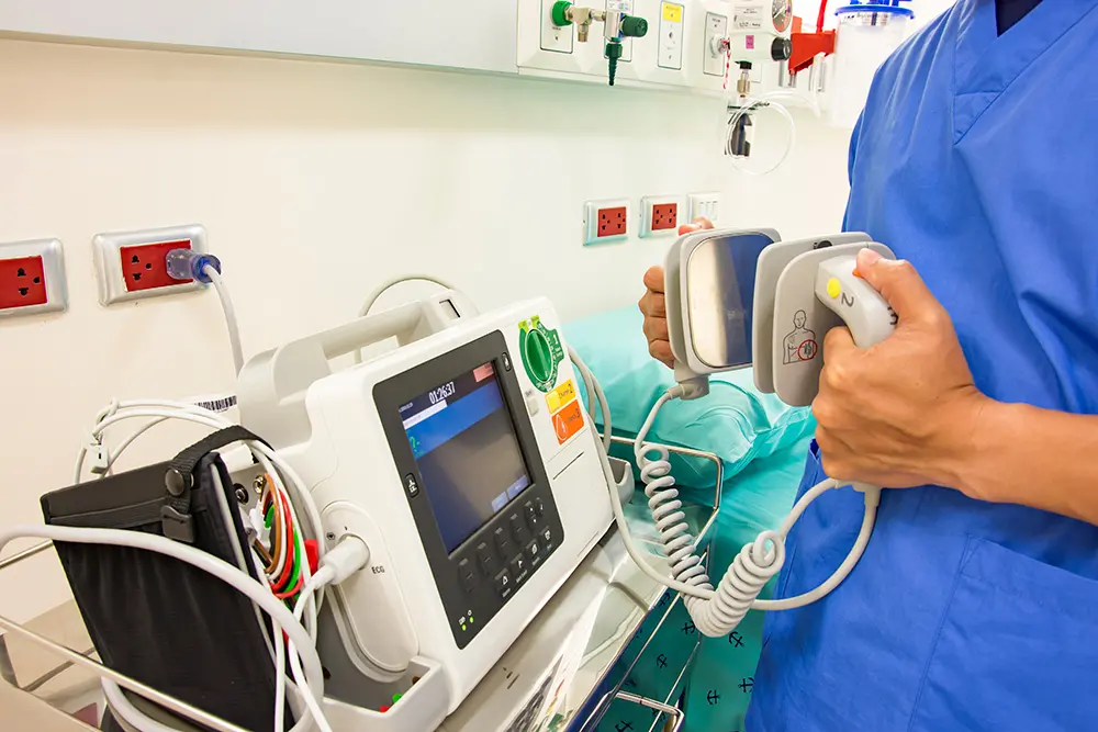 The Importance of Defibrillator Testing | Fluke Biomedical