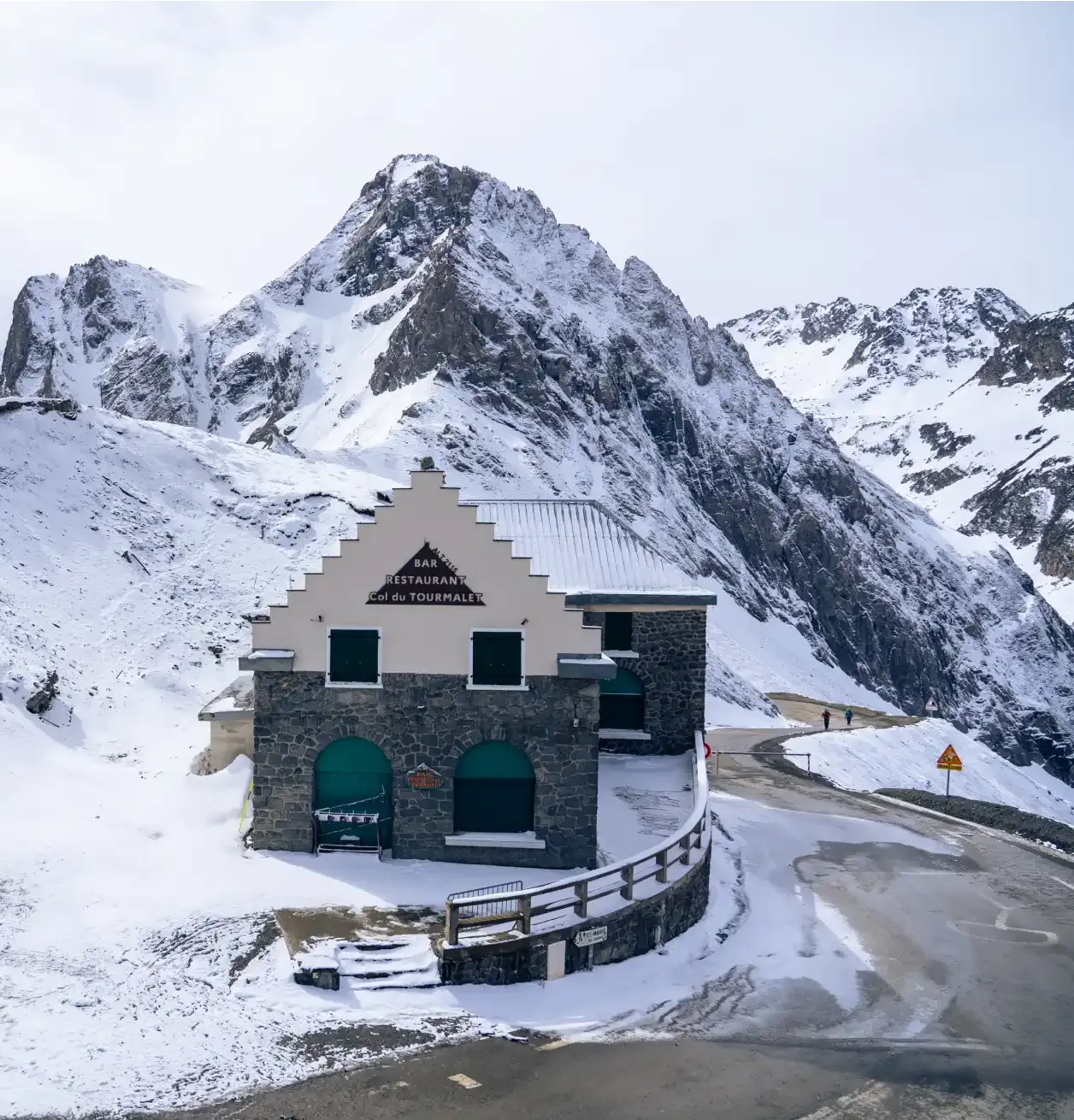 col tourmalet au printemps
