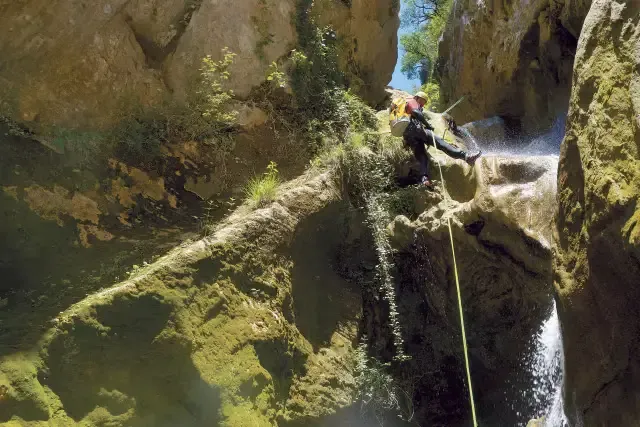 Canyoning dans la vallée de l'Adour, proche du Pic du Midi