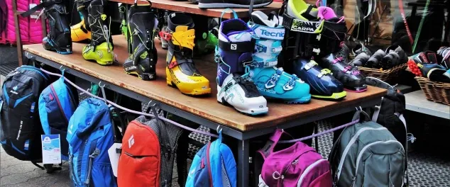Ski boot rental