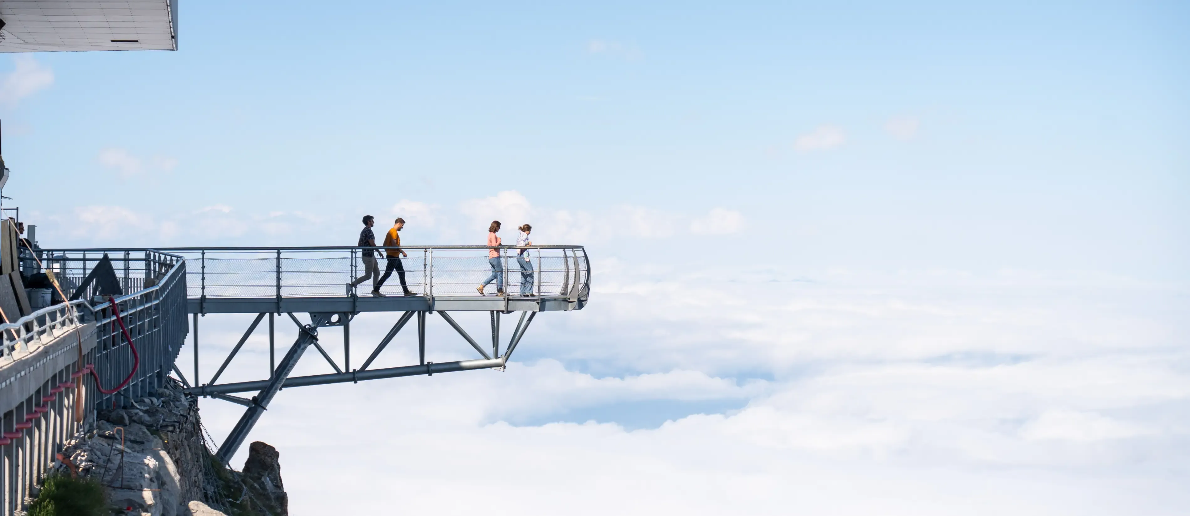 Ponton dans le ciel au Pic du Midi