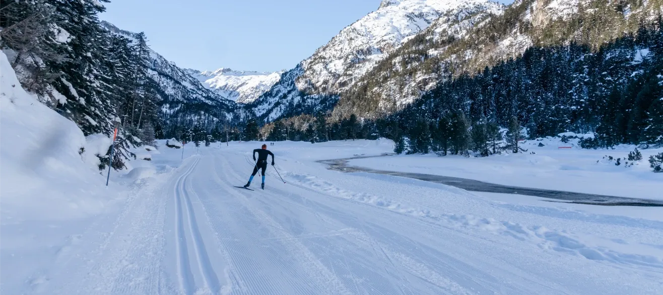 skieur nordique au pont d'Espagne à Cauterets