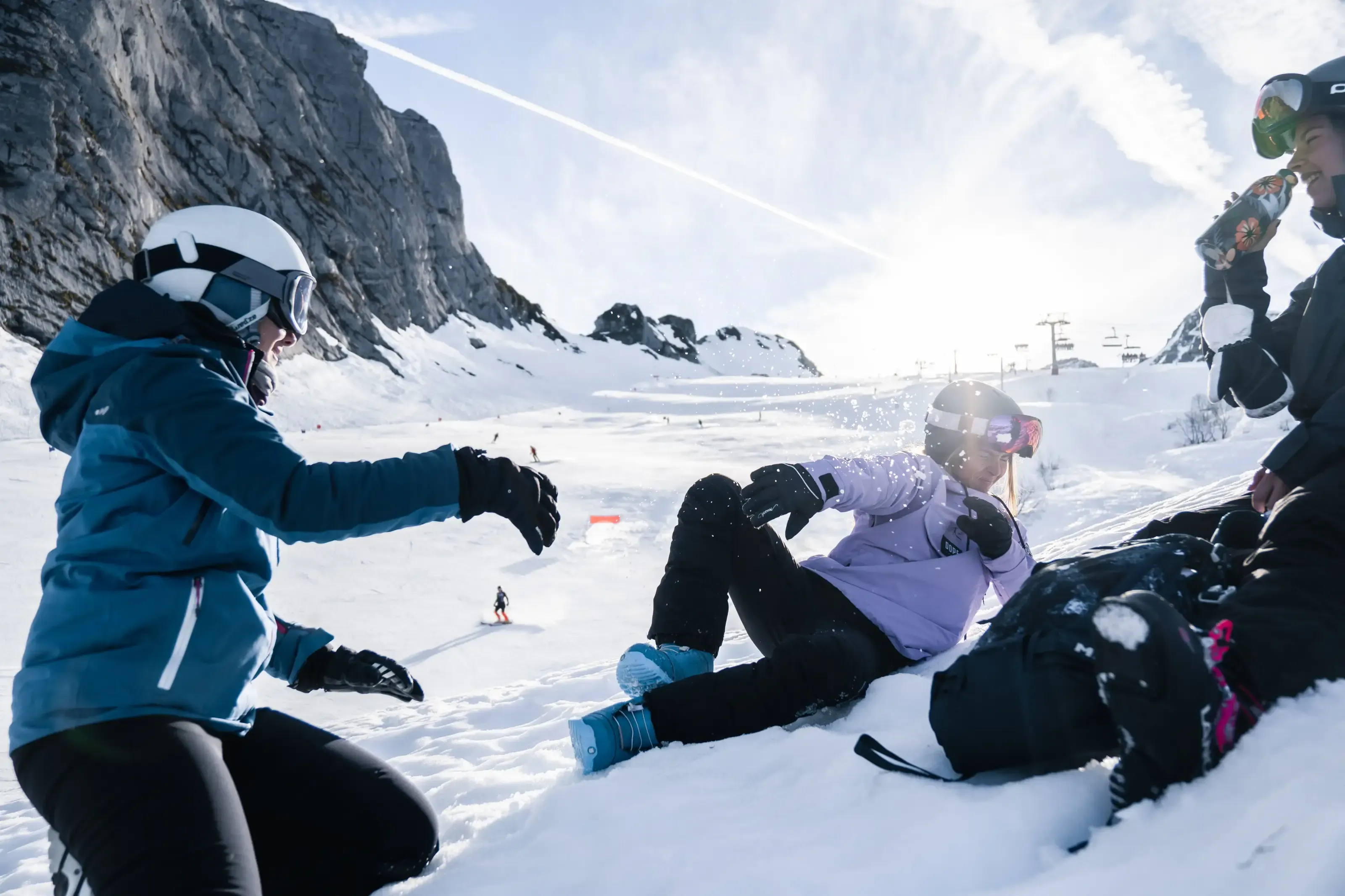 skieuses en arret sur une piste de ski à gourette