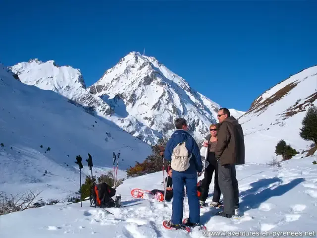 Excursion en raquettes dans la vallee de Campan
