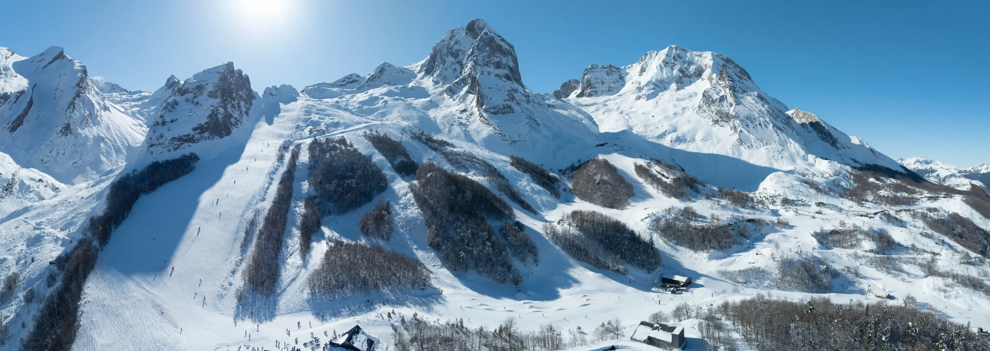 Photo aérienne du domaine skiable de Gourette