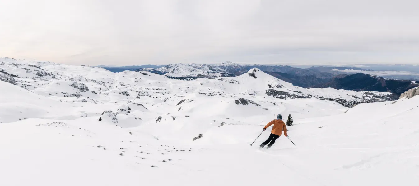 Skieur là la Pierre Saint Martin