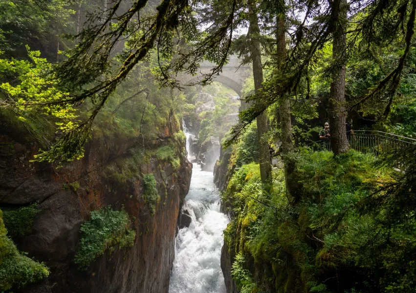 Belle cascade du pont d'espagne