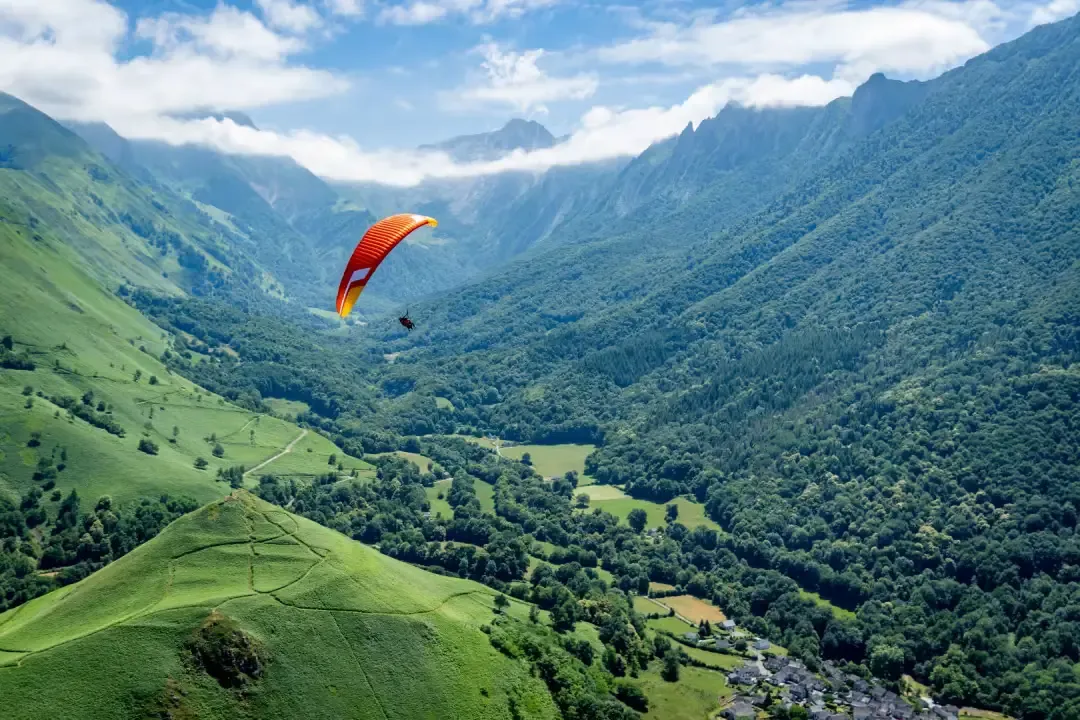 Vol en parapente biplace à Accous, Pyrénées Atlantiques