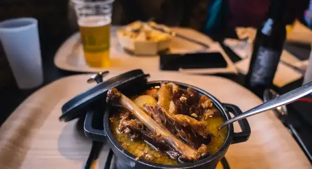 garbure at the Lys restaurant