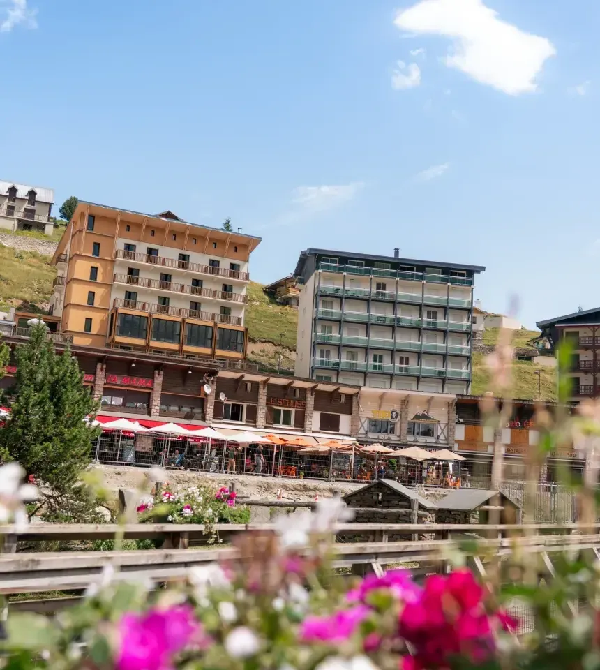 hotels à la mongie en ete