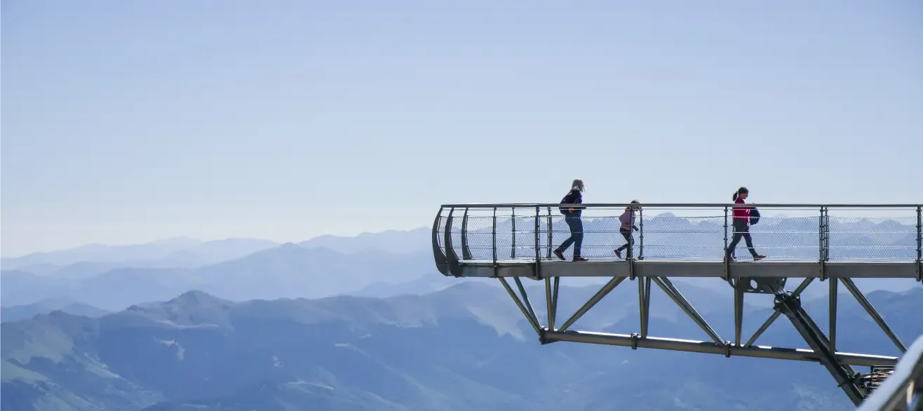 Ponton dans le ciel au Pic du Midi