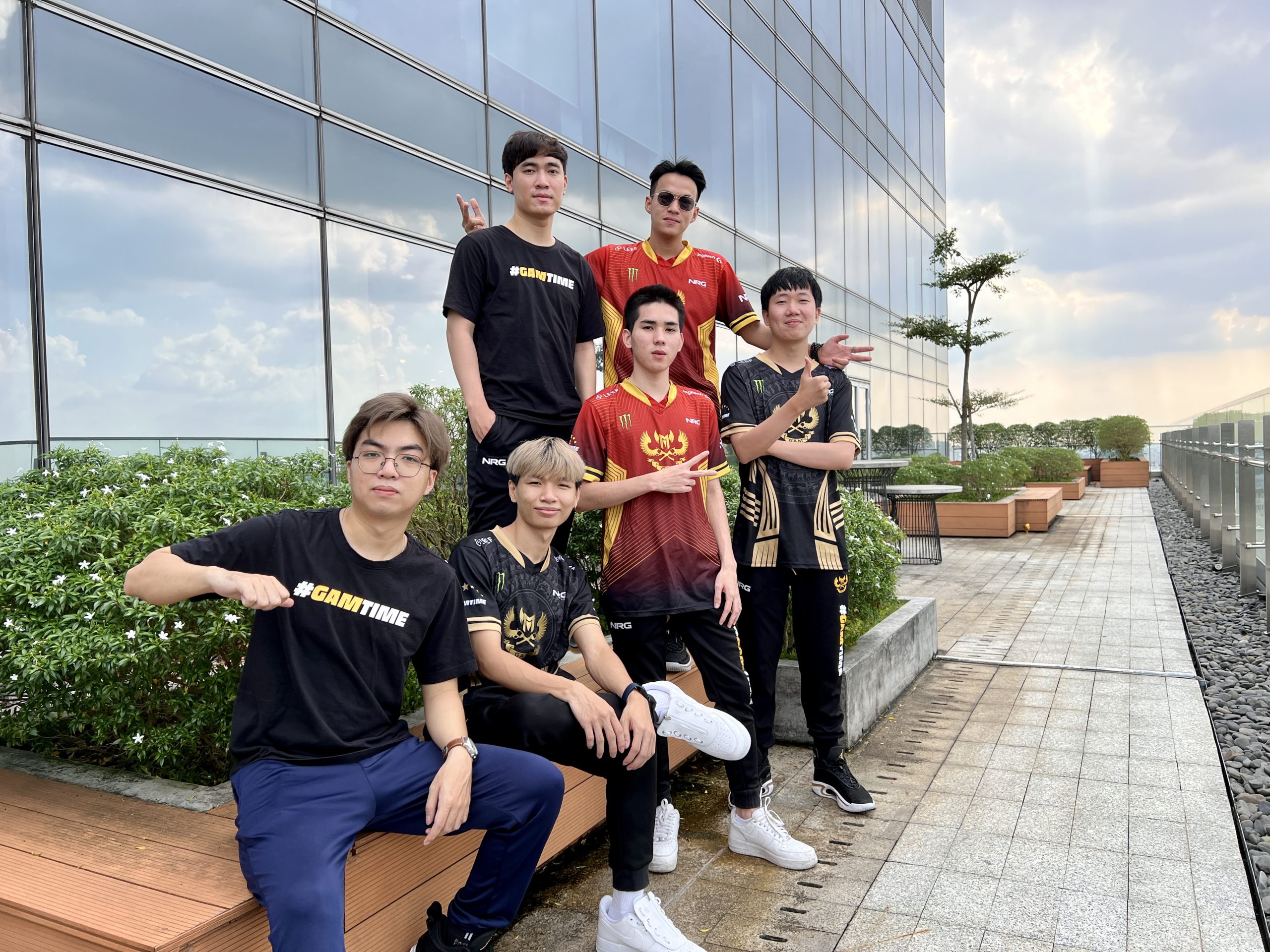 Đội GAM Esports với HLV JackieWind