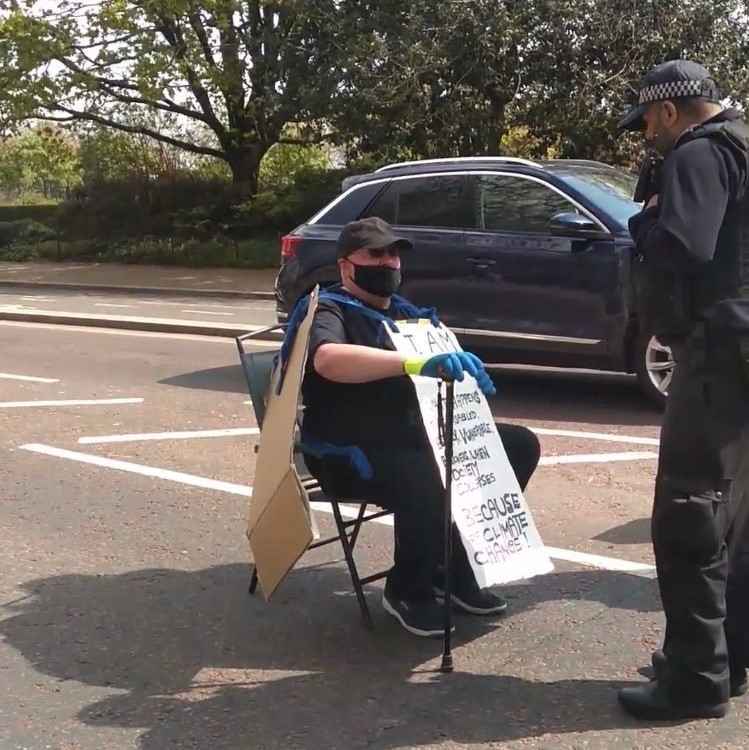 Peter, 66-year-old retired postman, talking to police in Kensington Gardens