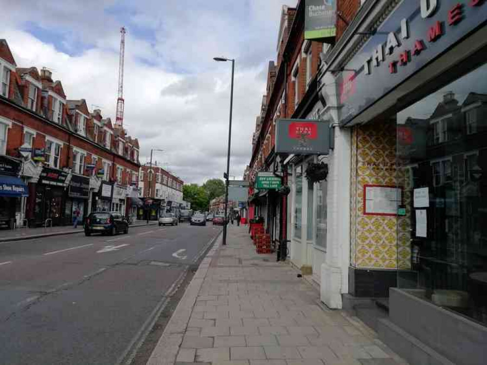 Shops and restaurants on Richmond Road