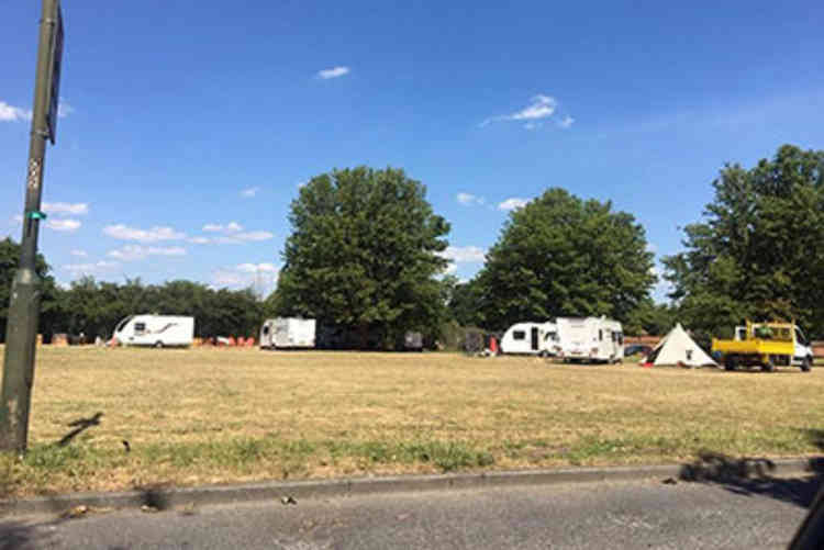 Travellers pitched up in Ham during lockdown