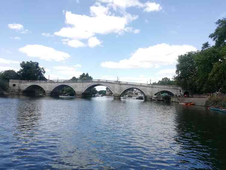 Richmond Bridge where Joel will finish his epic kayak