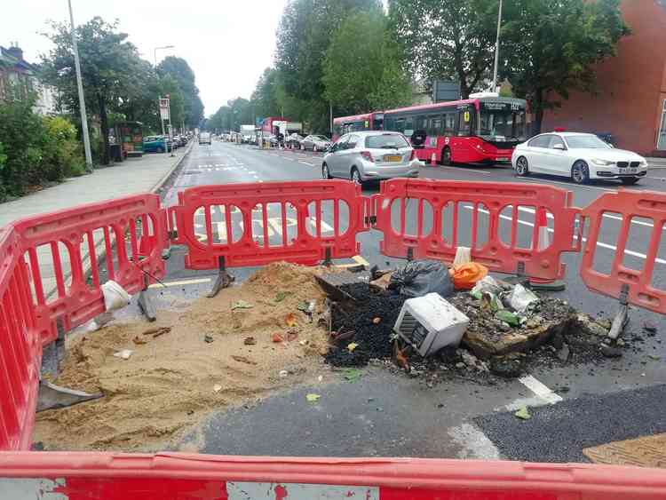 BT Openreach is carrying out repairs on Lower Mortlake Road