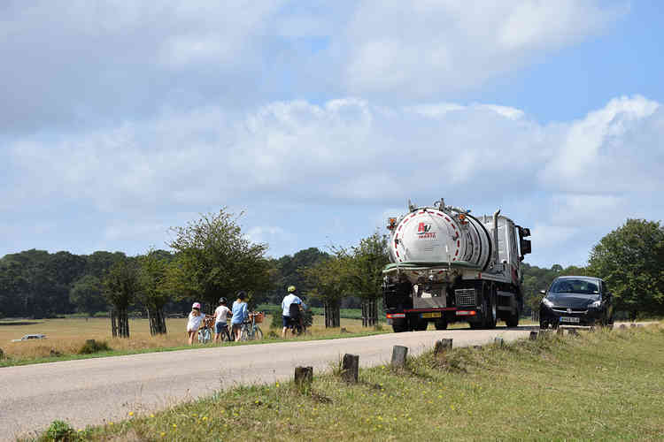 This 26,000 kg (57,320 lbs) wet waste vehicle is allowed to travel in the park to carry out works