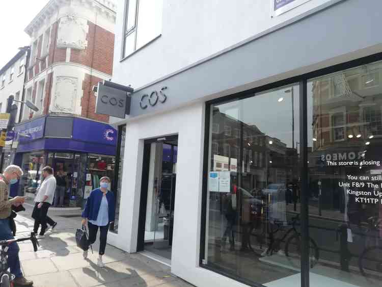 Cos on George Street is closing