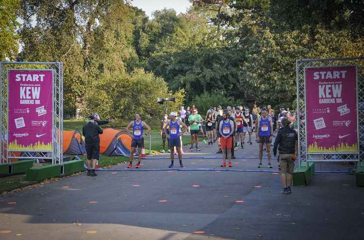 Four runners set off at a time