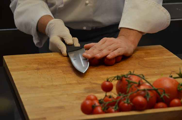 Are you a trained chef? Read on about a vacancy that may interest you