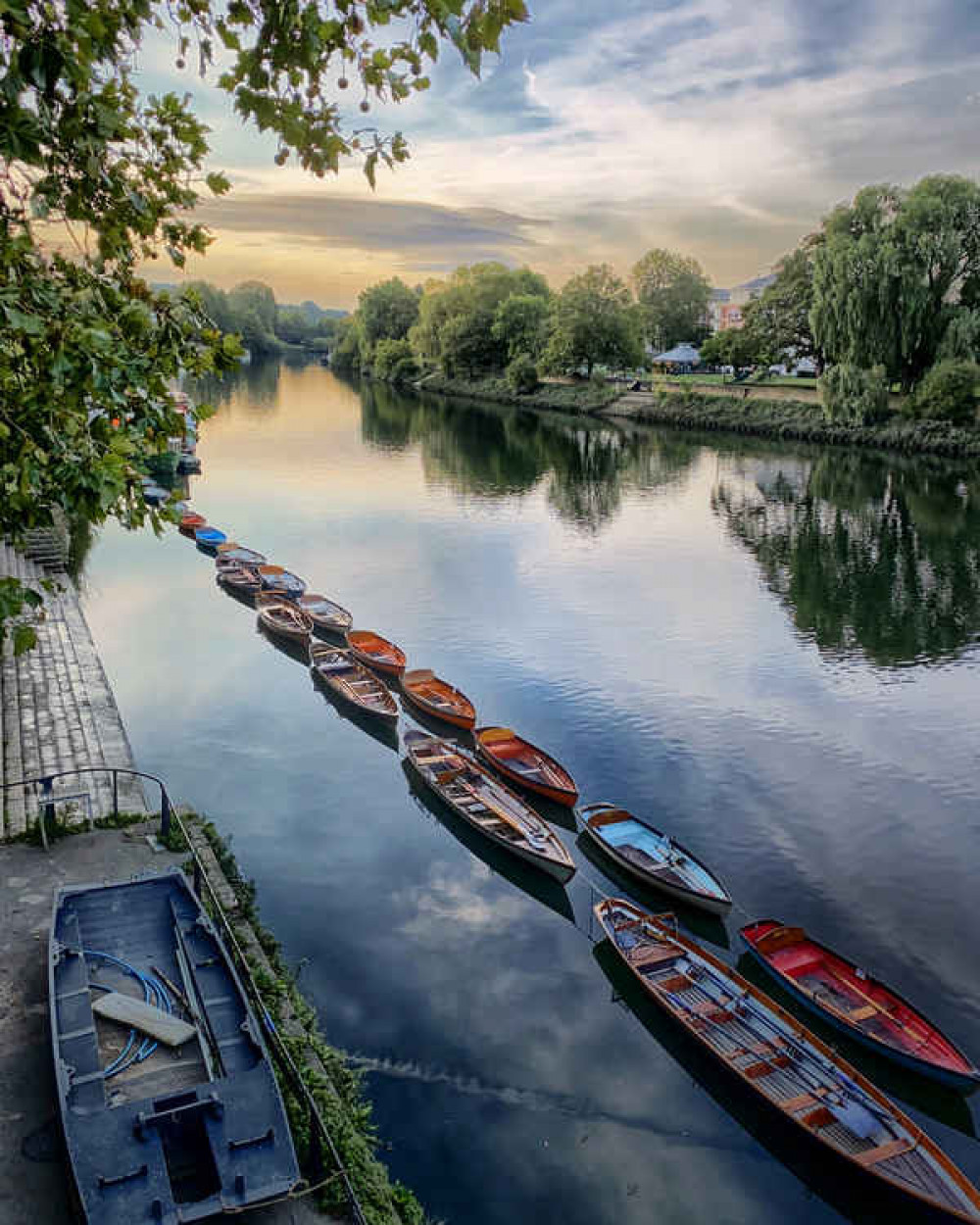 A glimpse of sunrise from Richmond Bridge