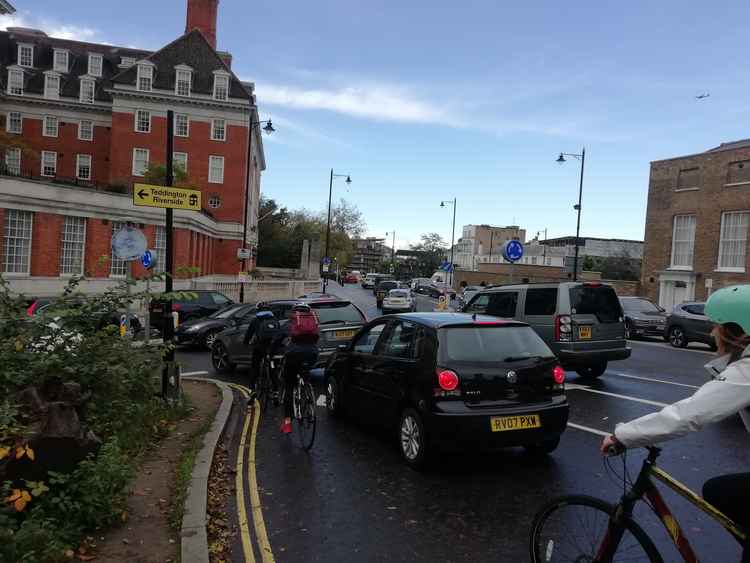 Traffic on the roundabout between Richmond Hill and Star and Garter Hill