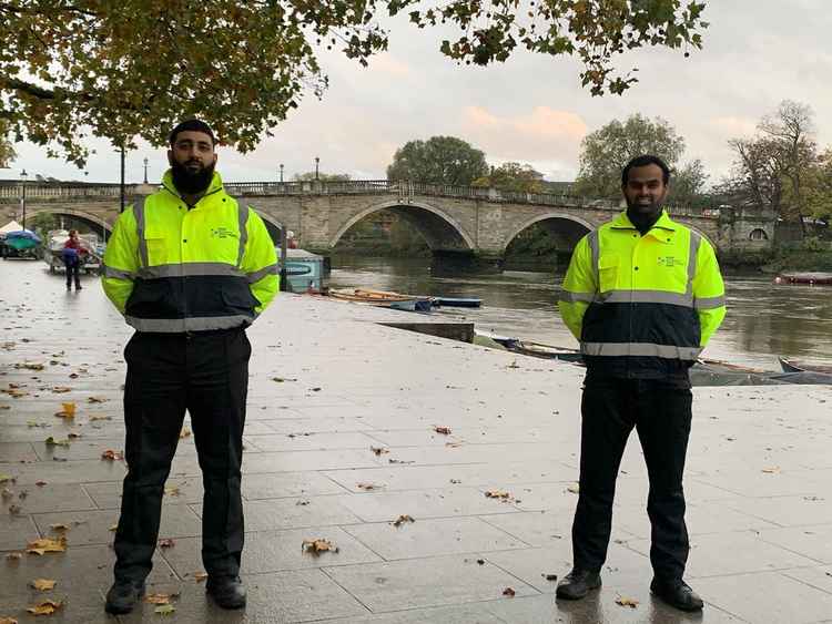 Covid marshals on Richmond Riverside