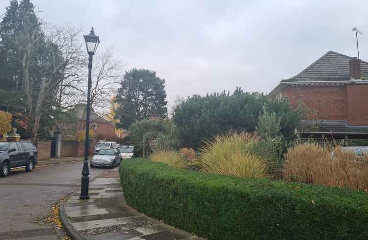 Sudbrook Lane in Petersham