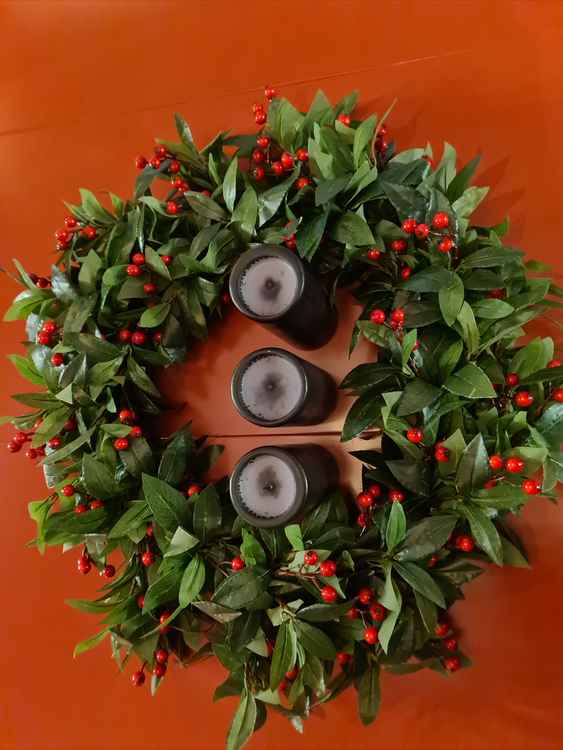 Festive wreath which sits on the table