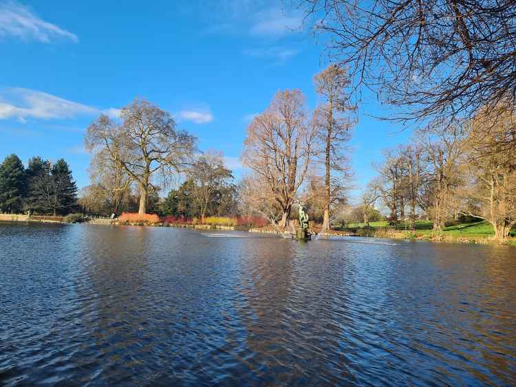 A sunny day in Kew Gardens