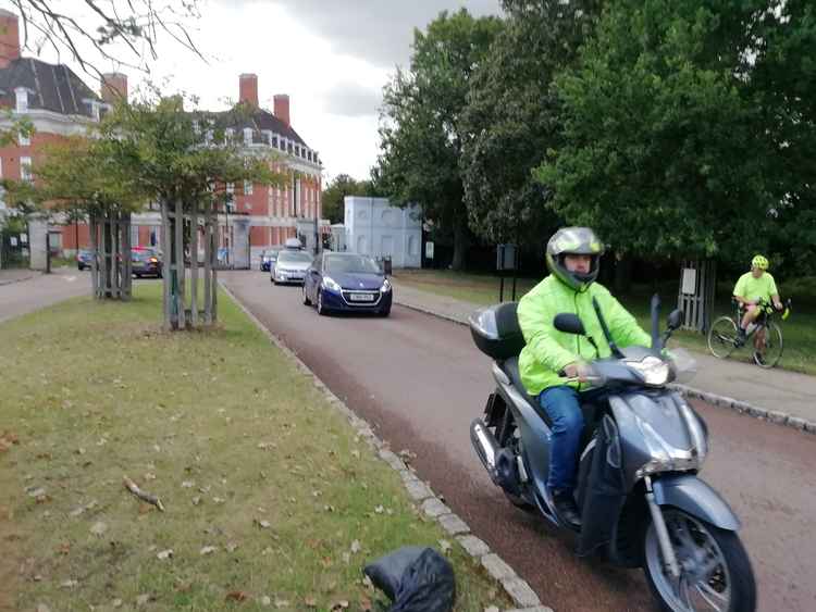 Traffic entering the park at Richmond Gate