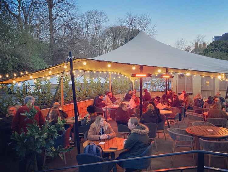 Diners and drinkers enjoying themselves at the Lass O'Richmond Hill