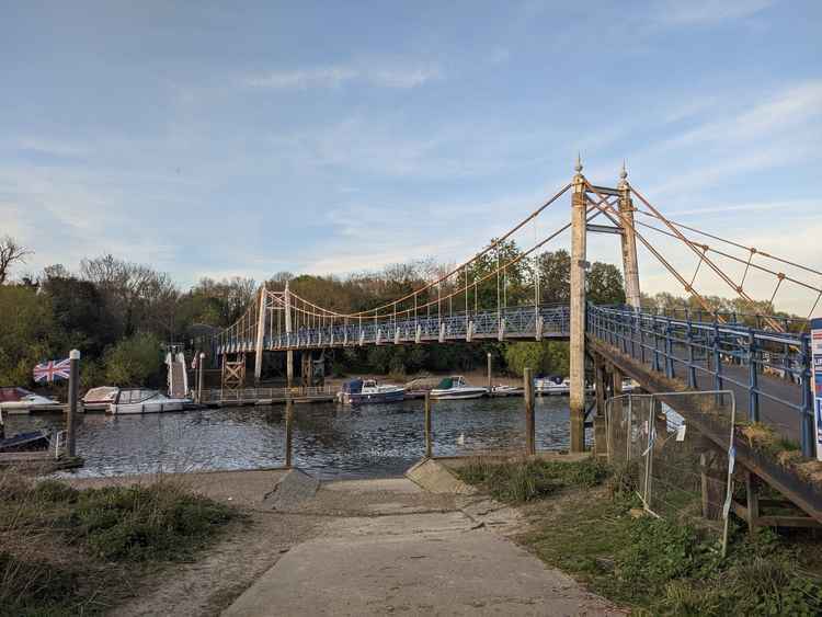 Teddington Lock - scene of stabbing of boy aged 14