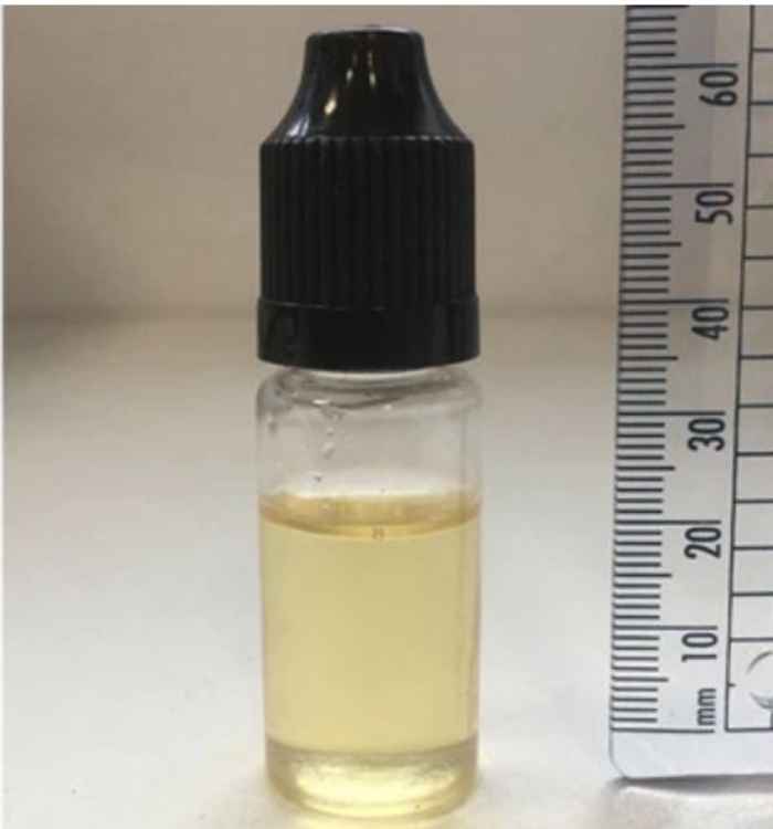 These vape bottles also contain high concentrates of synthetic THC (Credit: Metropolitan Police)