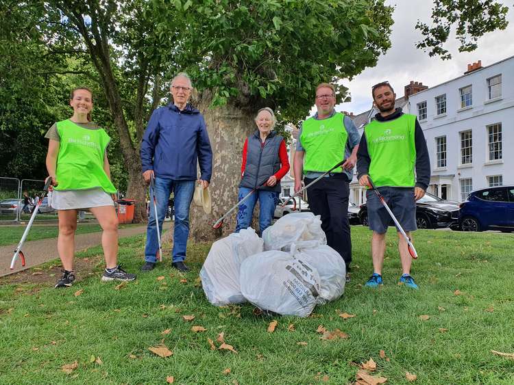 Locals joined up for a litter pick around Richmond this lunch time (Image: Ellen Amorina Storrar, Be Richmond)