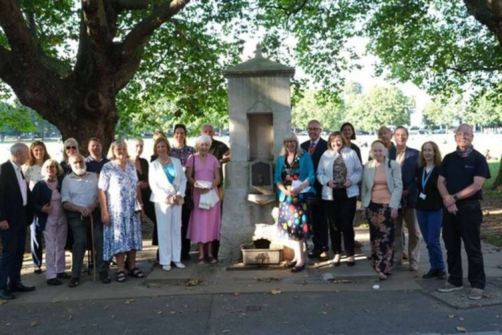 Celebrating the re-opening of water fountain. Credit Richmond Borough Council.