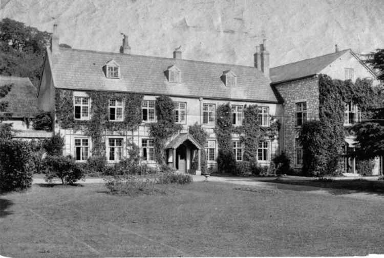 Another old photo of the Old Vicarage. Picture supplied by Mike Trigger