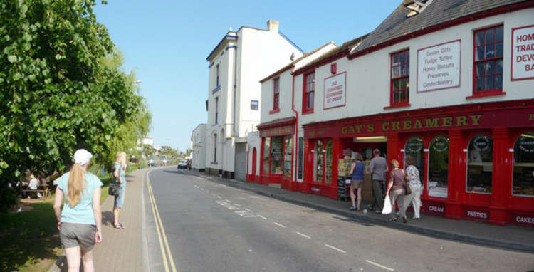 Dawlish : Brunswick Place & Gay's Creamery cc-by-sa/2.0 - © Lewis Clarke - geograph.org.uk/p/1345908