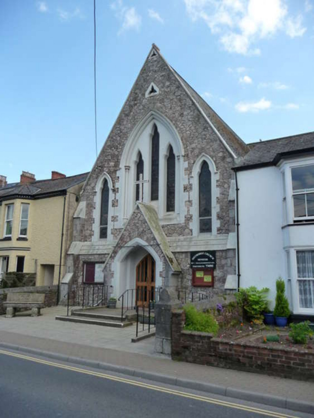 Dawlish : Methodist Church cc-by-sa/2.0 - © Lewis Clarke - geograph.org.uk/p/1345898