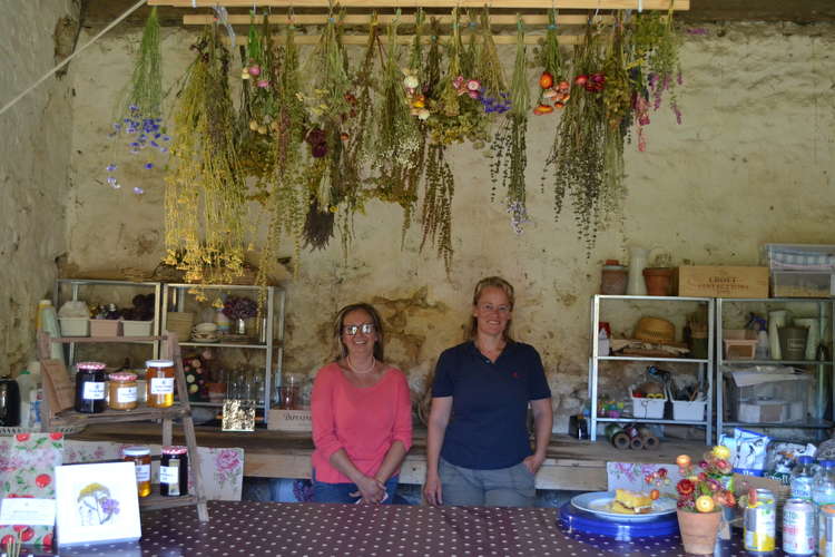 Emma Hughes and Amy Ralph of Abbey Farm Flowers