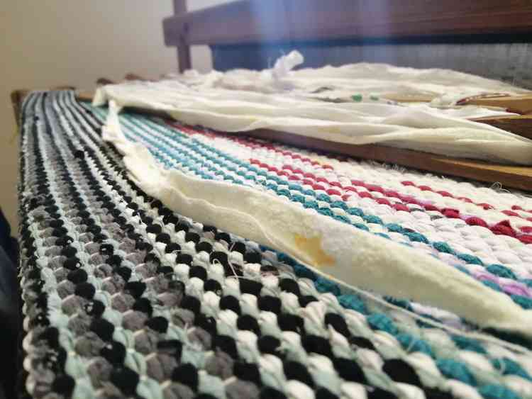 Weaving with rags, a popular choice