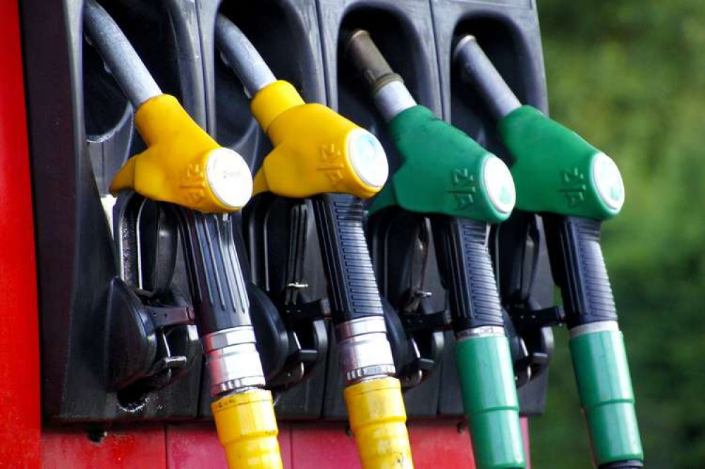 Motorists panic buying fuel: Dorset Police remind residents there is not a fuel shortage