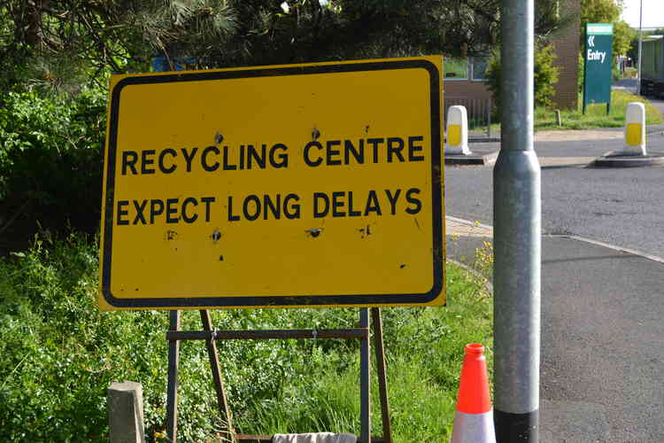 Frome drivers are warned to expect long queues as the recycling site comes on stream - this sign was next to Homebase